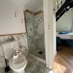 The Heritage - Grand In Historic Apartment *