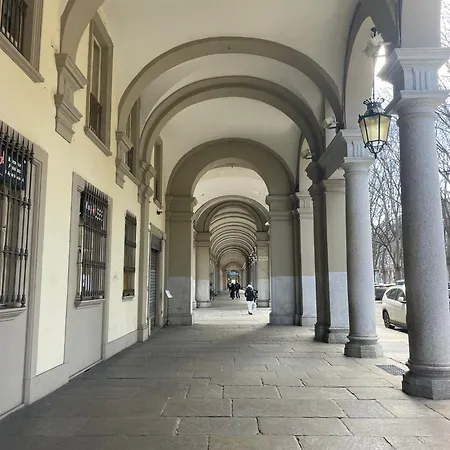 The Heritage - Grand In Historic Apartment *