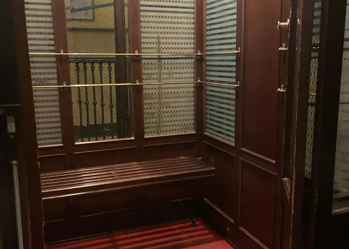 The Heritage - Grand In Historic Apartament *